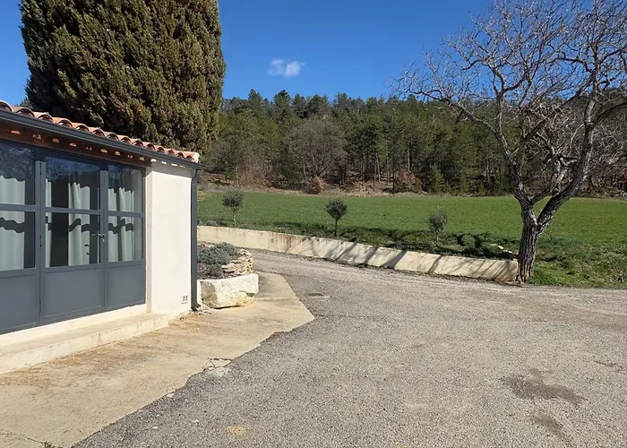 Guest house Domaine De Prefaissal Mezel (Alpes-de-Haute-Provence)